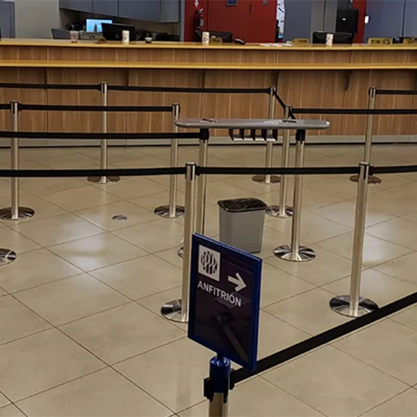 ProLux 250 Pro Series Low Profile Belt Stanchion In Use